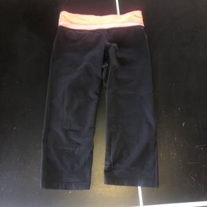 Cut off Capri style leggings